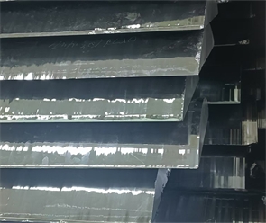 标题：单晶边皮料
浏览次数：59
发表时间：2025-05-28